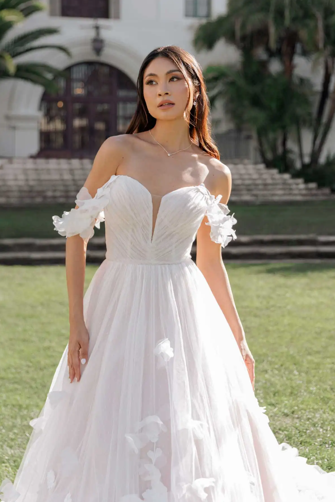 35 High Street Wedding Dresses 2023 - Cheap Wedding Dresses