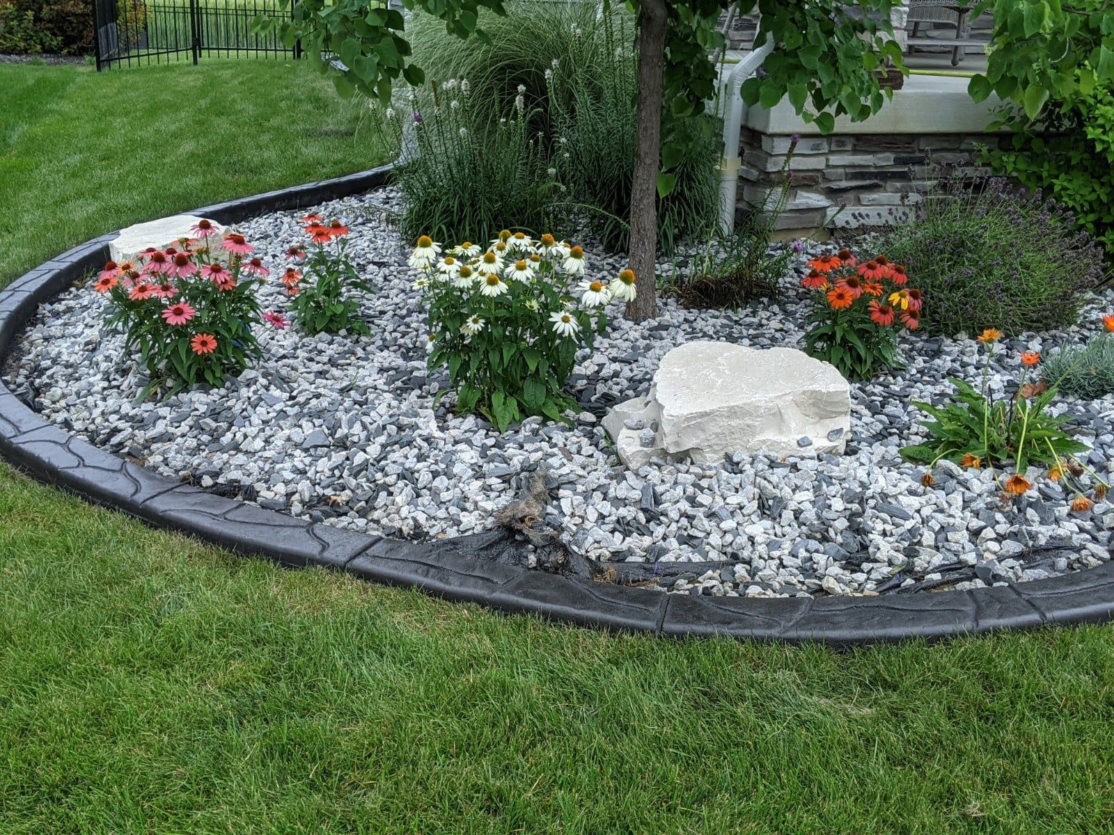 Gallery Concrete Flower Bed Curbing & Landscape Edging Border Magic