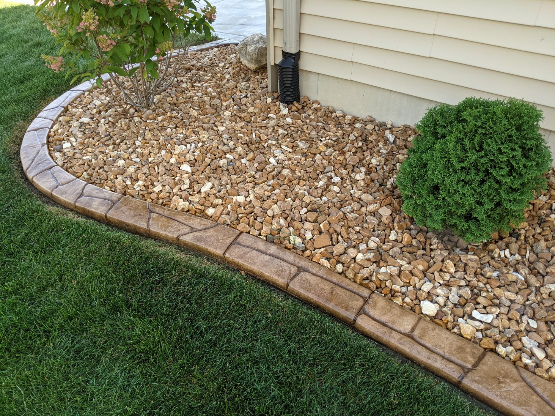 Gallery Concrete Flower Bed Curbing & Landscape Edging Border Magic