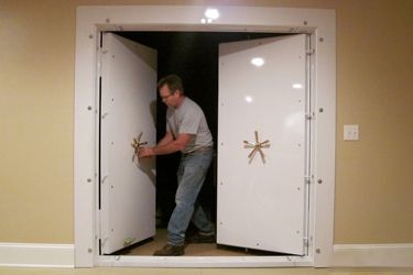 Finished Vault Door Installation Smith's Security Safe