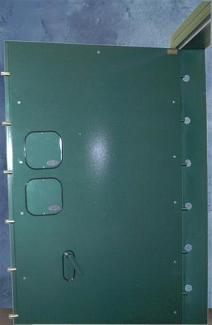 Vault_Door_inside_handle_Websize.jpg