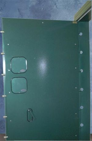 Vault_Door_inside_handle_Websize.jpg