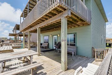 coconut-beach-house-rental-surfside-beach-texas_04.jpg