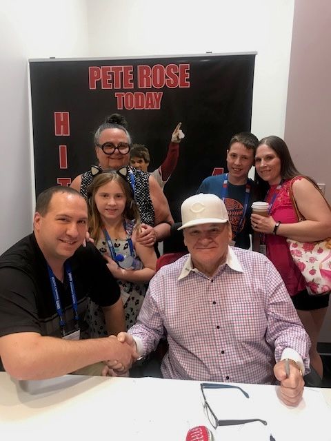 2019 Pharmacy Team Meets Pete Rose