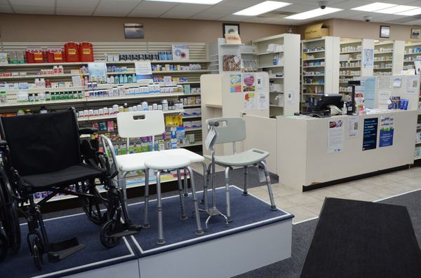 Towncrest_Pharmacy_07.JPG