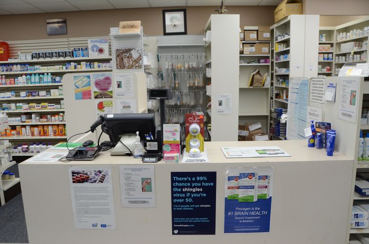 Towncrest_Pharmacy_05.JPG