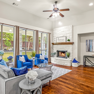 DSE Sep Blog 2 - Staging Your Home to Sell (1).png
