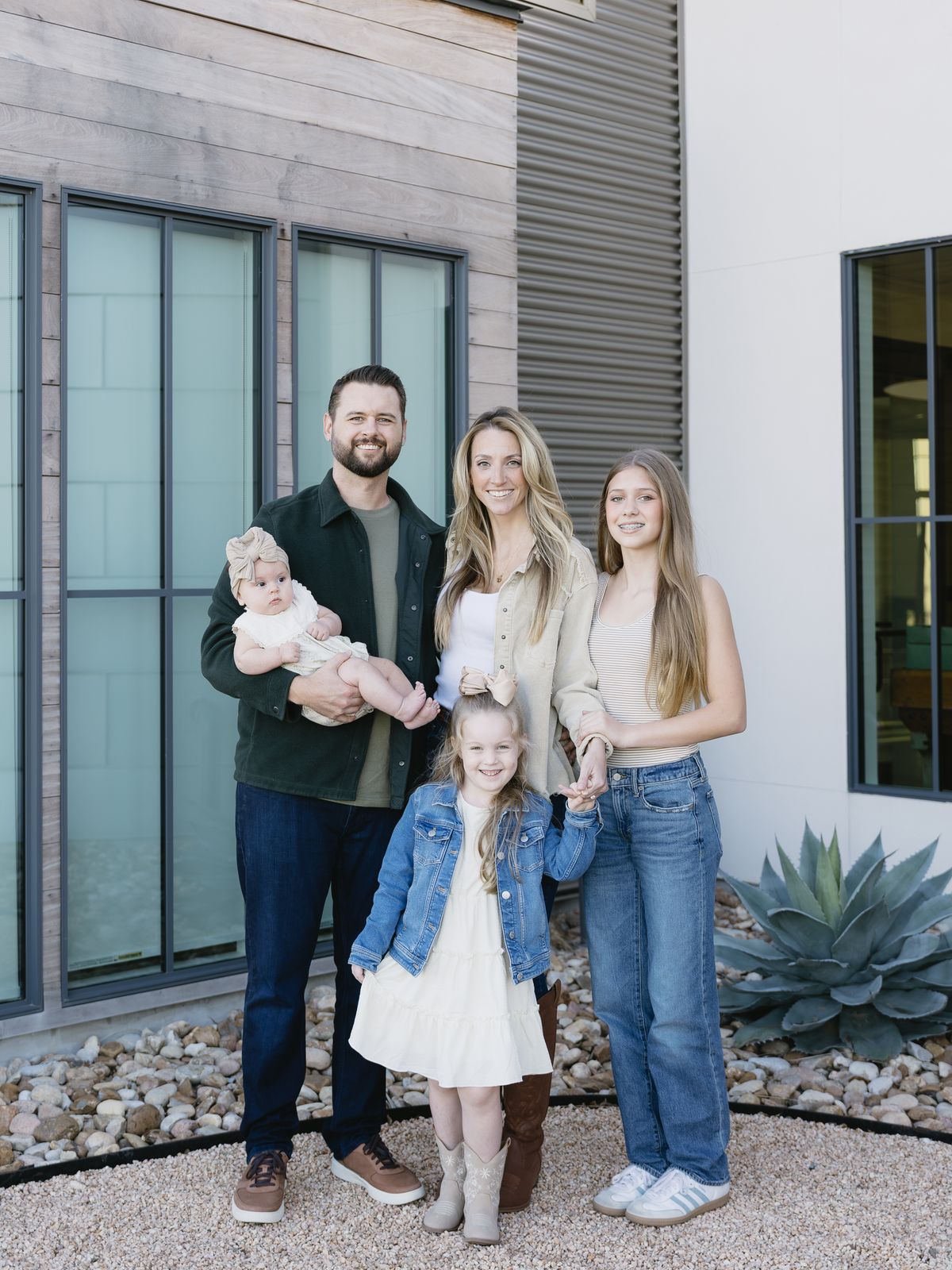 chris-stephanie-jensen-family-true-renewal-dripping-springs.jpg