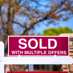 DSE_May 2023_Blog_How to Get Your Offer Accepted.png