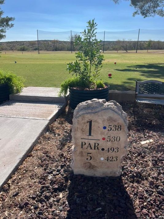 Hole 1 Par 5 Stone Tee Sign