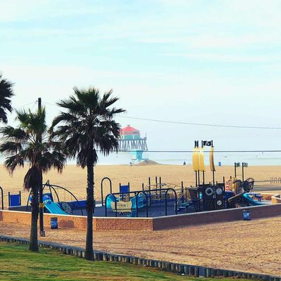 all-inclusive-beach-playground-huntington-beach-ffeatured.jpg