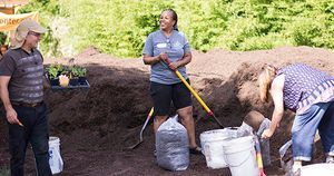 2018-09-27 STH People at Compost