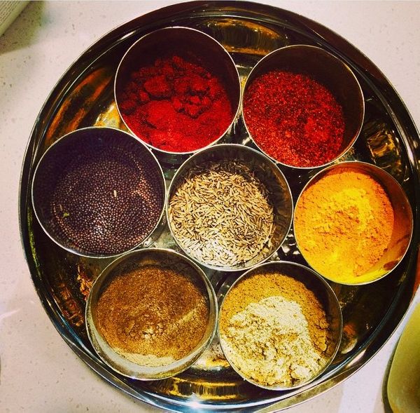 Spices-In-Tins_WEB.jpg