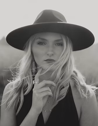 Kylie H.png