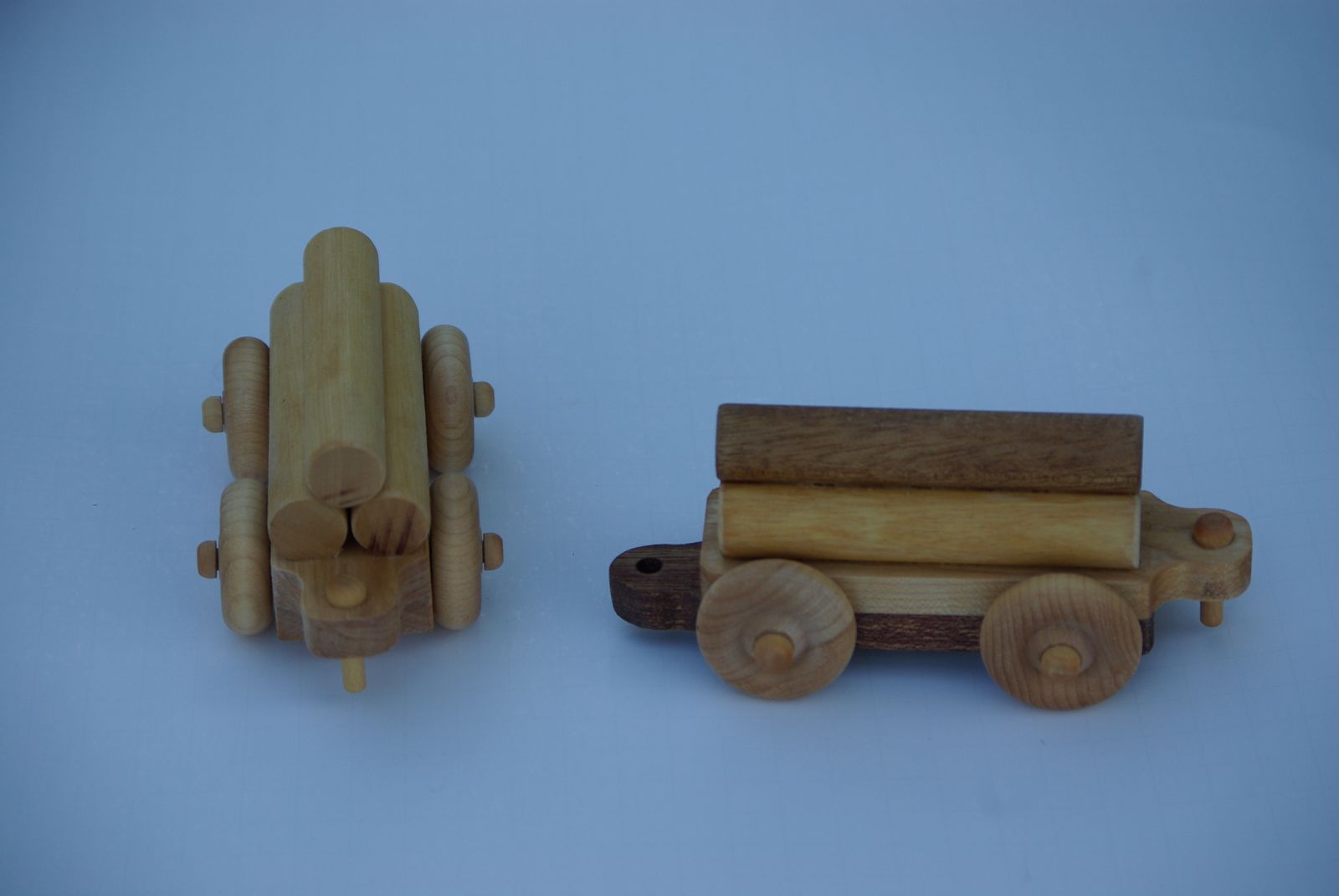 Log Car    small train