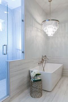 Glamorous Bath Tub