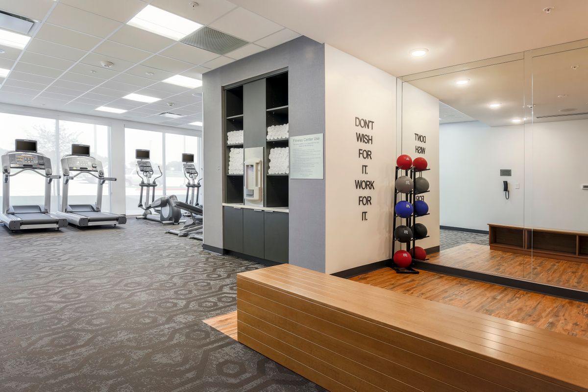FFI-DFWCA-fitness-center_3758-72 (1).jpg
