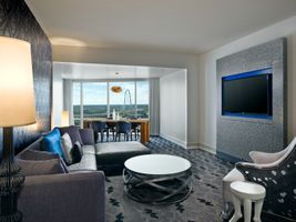 who1521gr-143518-Marvelous Suite Living Room.jpg