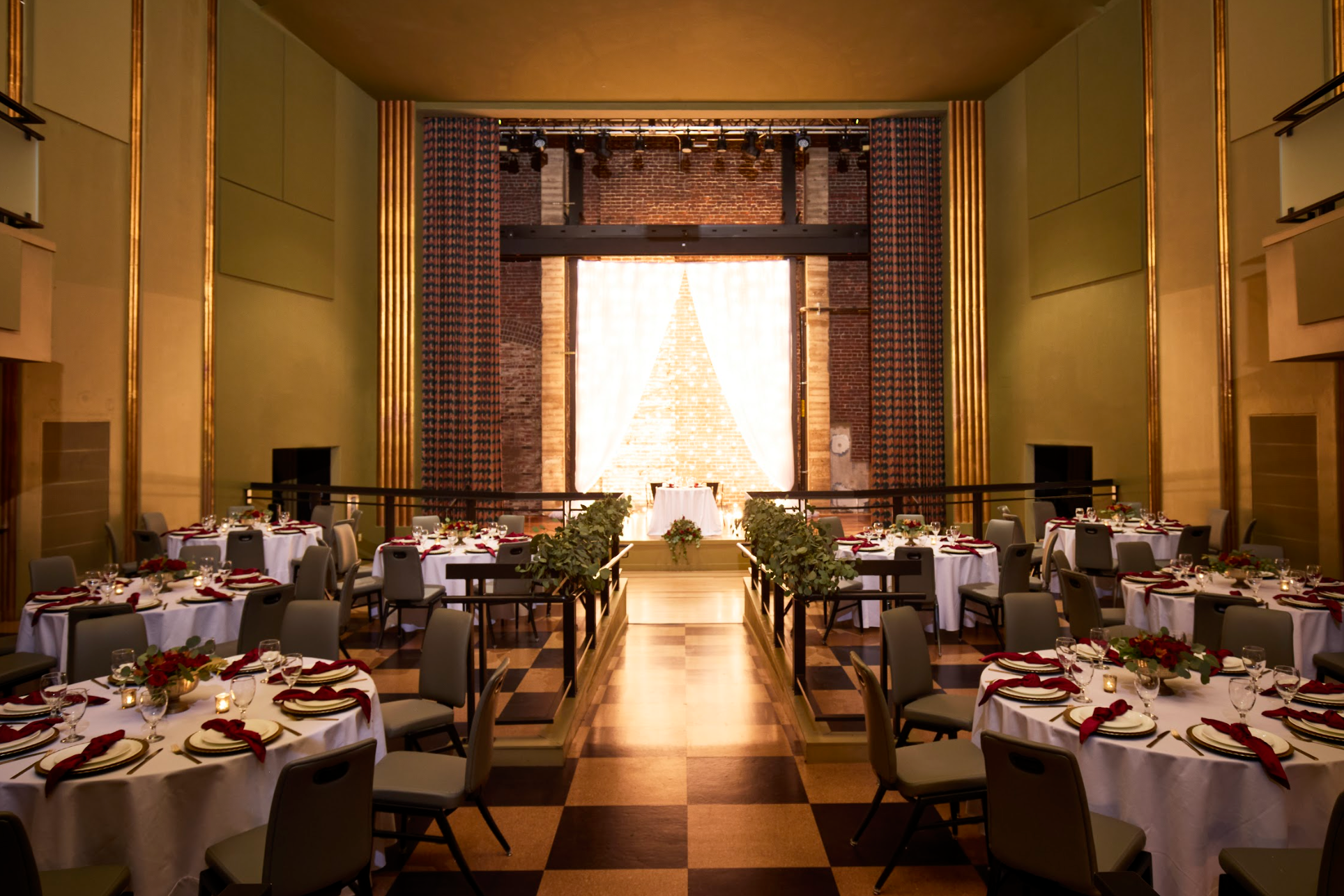 Christmas at Mainzer Merced | Restaurant, Music Venue, and Movie Theater