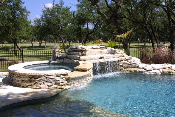 custom_pool_contractor_weir_tx.jpg