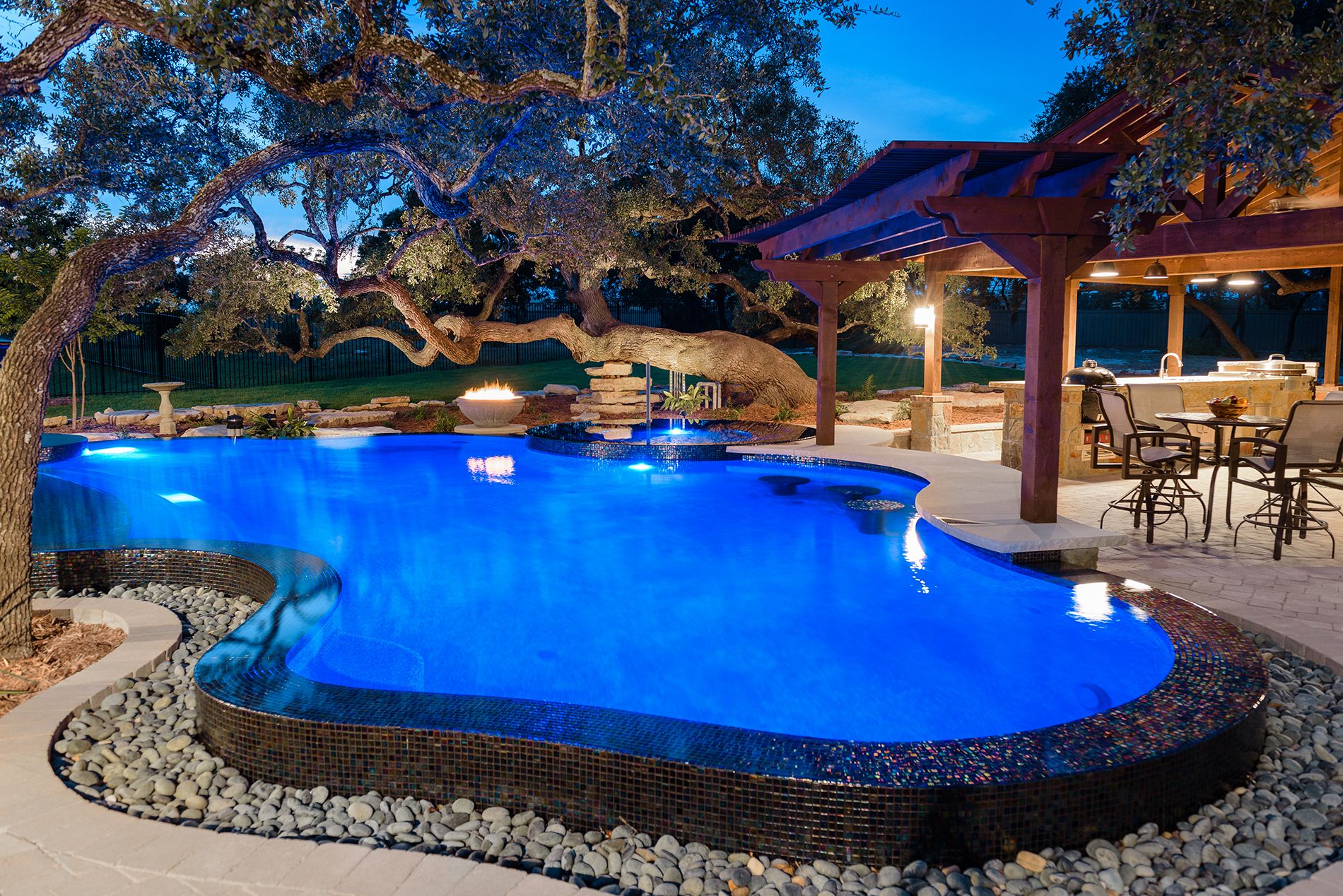 Contemporary Pool With Fountain Georgetown, TX