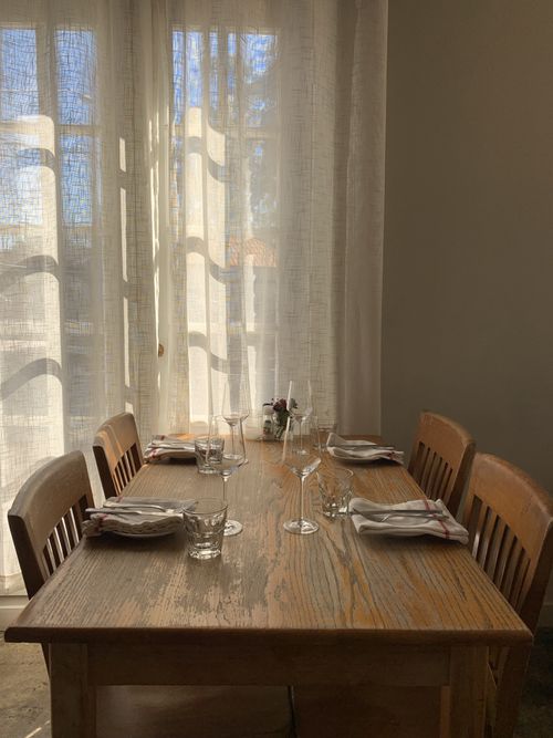 DiningRoom_tableset.jpg