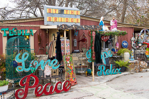 shopping-in-wimberley2.jpg