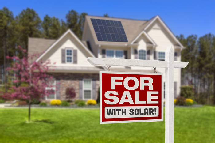 20190911 selling solar home blog 1200.png