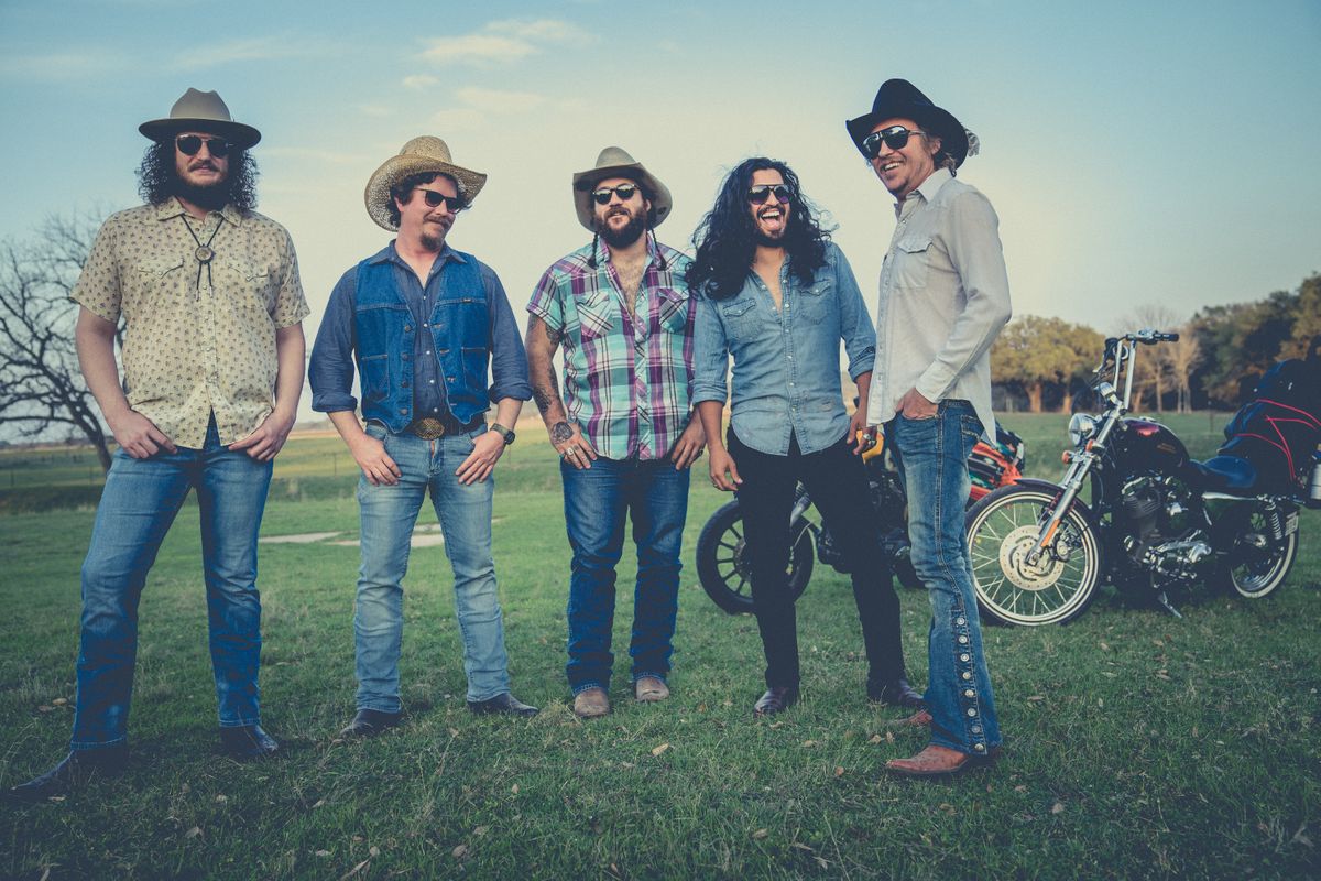MikeandtheMoonpies_2021_5LyzaReneePhotography.jpg