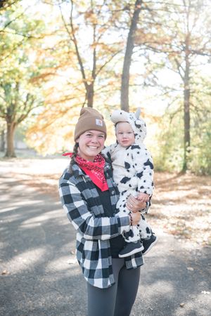 INDIANAPOLIS-NEWBORN-PHOTOGRAPHER-FIT4MOM-HALLOWEEN-17.jpg