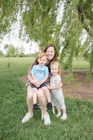 INDIANAPOLIS-NEWBORN-PHOTOGRAPHER-FIT4MOM-1.jpg