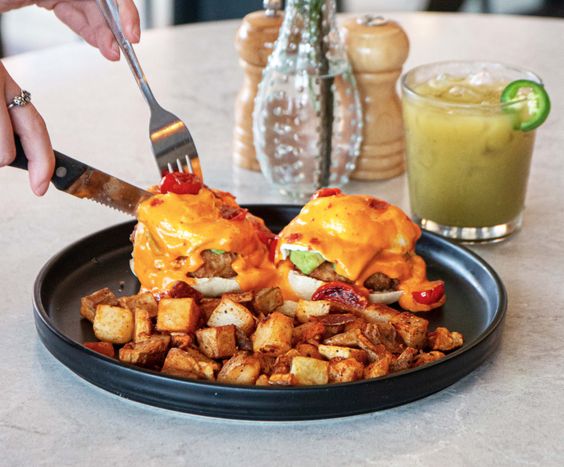 FriedGreenTomato_Benedict_kerbeylane_alldaycafe.jpg