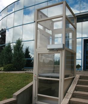 enclosed-vertical-platform-lift.jpg