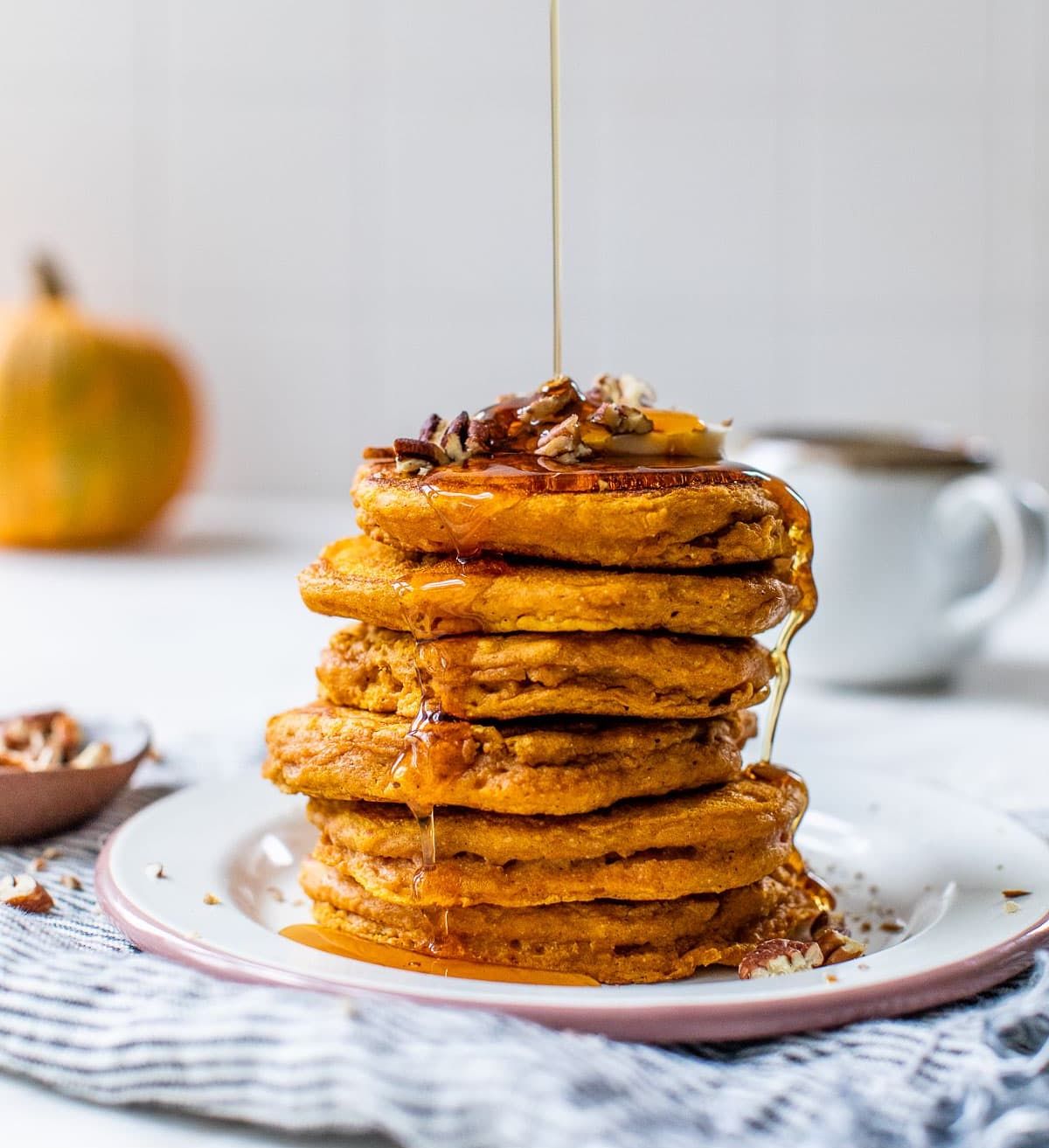 Low-Calorie-Pumpkin-Pancakes.jpg