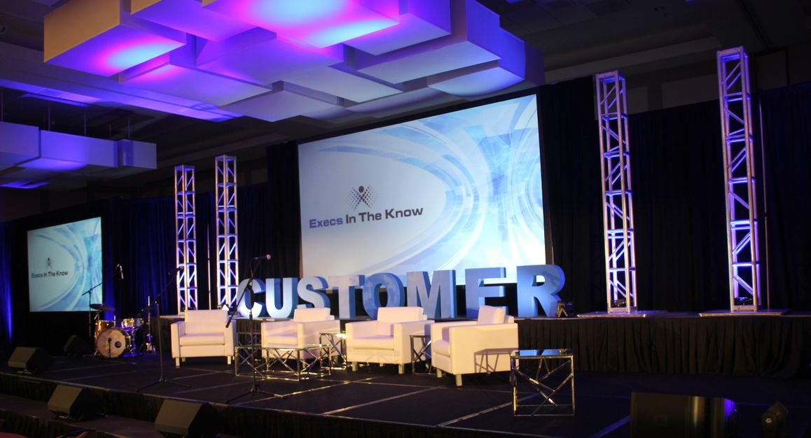 Execs In The Know Summit Stage Design