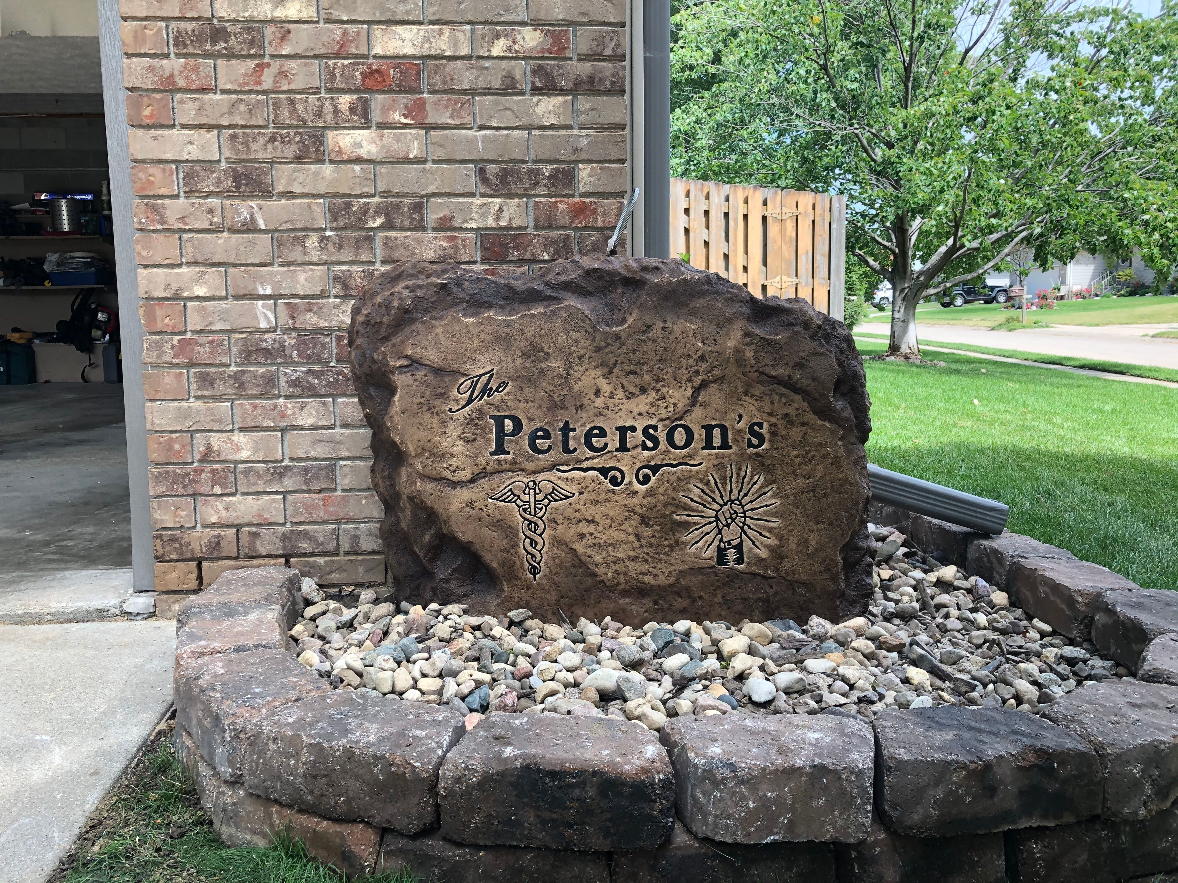 Custom Engraved Stone Signage And Memorial Stones Boulder Designs 