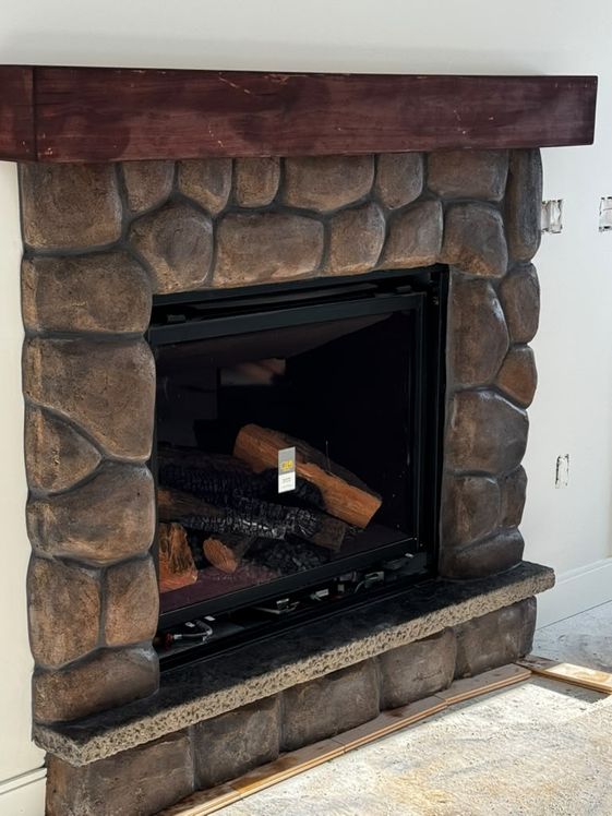 Fireplace 1.jpeg