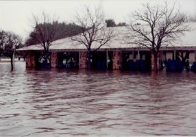 flood 1990 (3).jpg