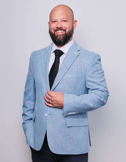 cropped_Derek_Clark_resized.jpg