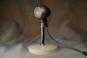RCA MI-12016 dynamic omni-directional microphone.JPG