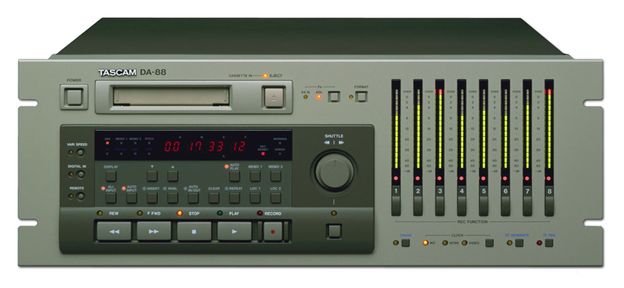 Tascam DA88.jpg