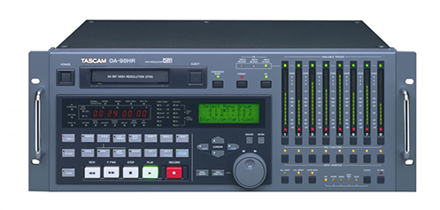 Tascam DA-98HR.jpg