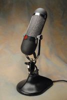 AEA R84 bi-directional ribbon microphone.JPG