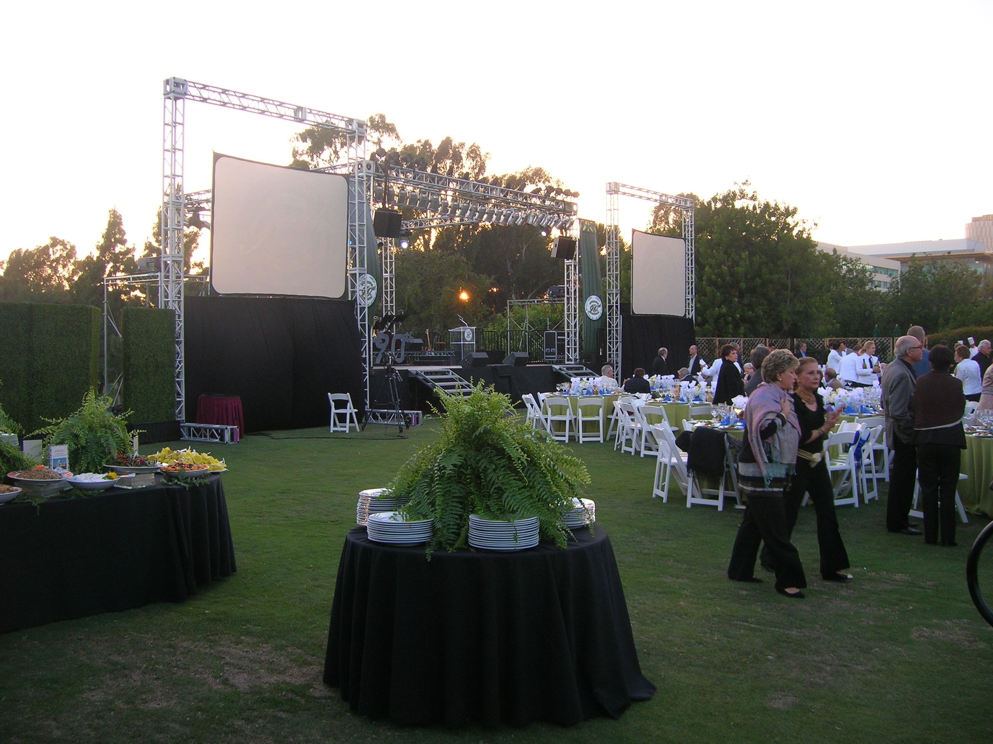8-10 Front of stage at the Hillcrest show 2.JPG