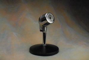 ELECTRO-VOICE 606 Cardyne II differential dynamic microphone.JPG