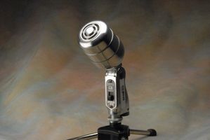 ELECTRO-VOICE 630 dynamic omni-directional microphone.JPG