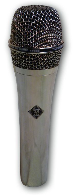 Telefunken M80 Chrome.jpg
