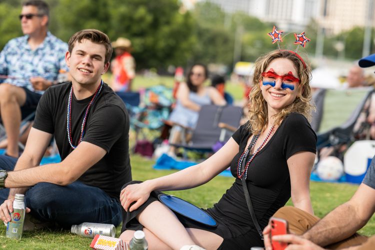 Austin-Symphony-July-4th-Concert-Fireworks-Tico-Mendoza-25.jpg