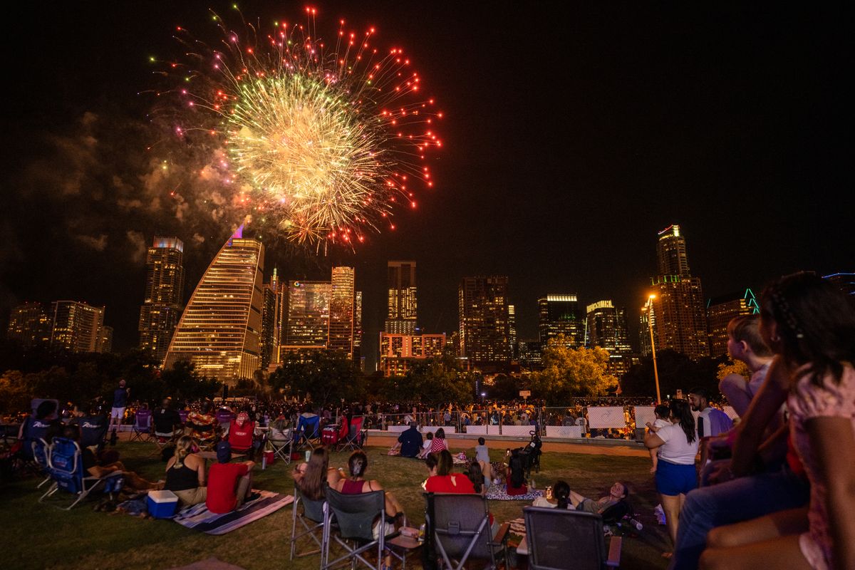 Austin-Symphony-July-4th-Concert-Fireworks-Tico-Mendoza-232.jpg