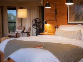 Walden Retreats Photo Horizontal 10-08-25 (81).jpg